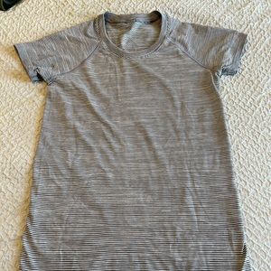 Lululemon Swiftly Tech Short Sleeve Shirt 2.0